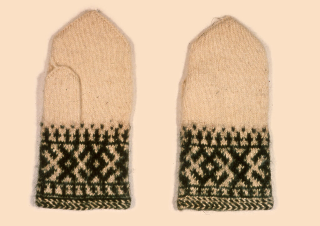 Kirjokintaat. Karjalainen neule.