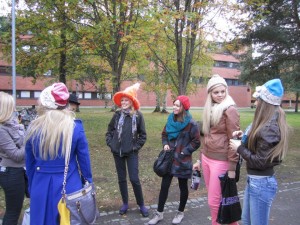 Syksyn 2012 psykan ja kemian opiskelijoiden fuksiaisissa teemana olivat rumat hatut.