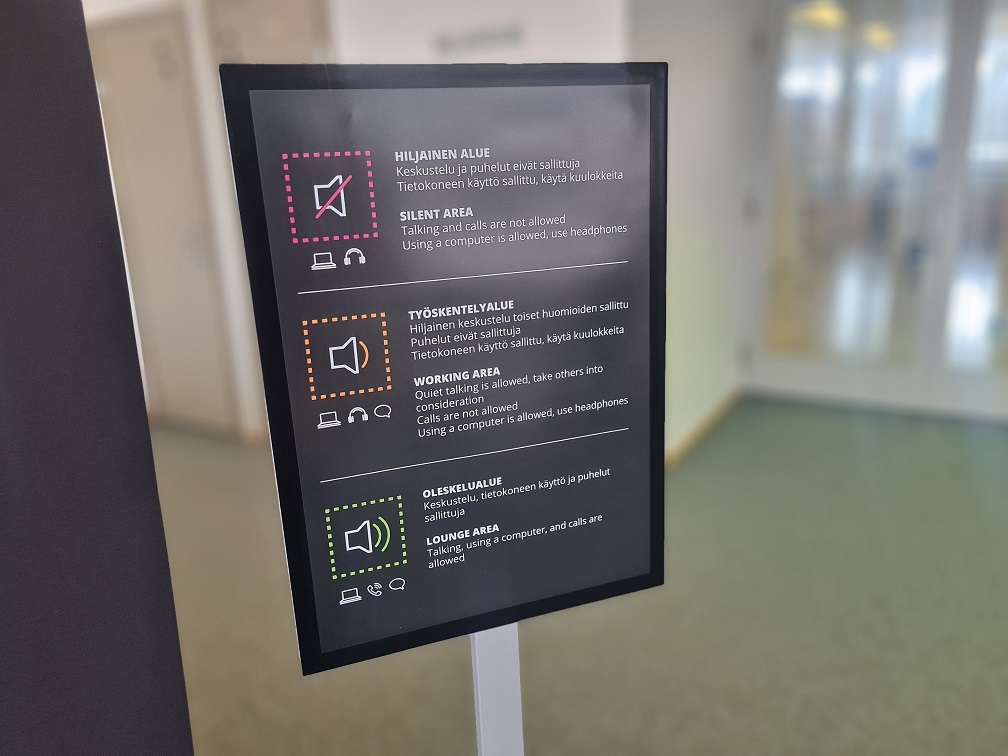 A sign shows three different sound zones that Joensuu Campus Library uses